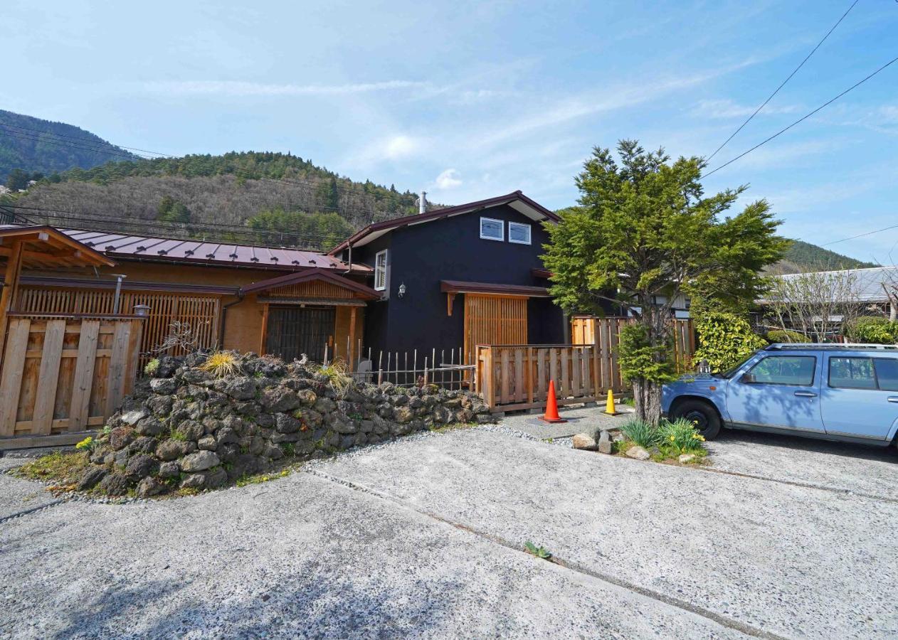 Villa つるば舎 Fujiyoshida Exterior foto