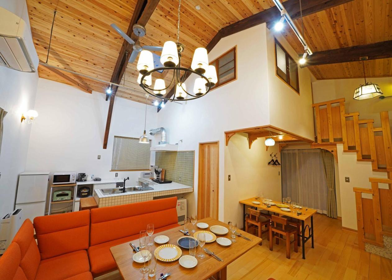 Villa つるば舎 Fujiyoshida Exterior foto