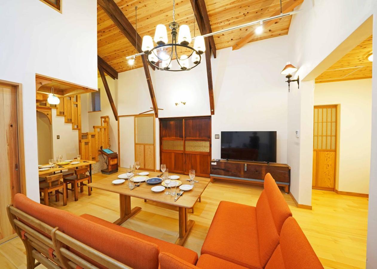 Villa つるば舎 Fujiyoshida Exterior foto