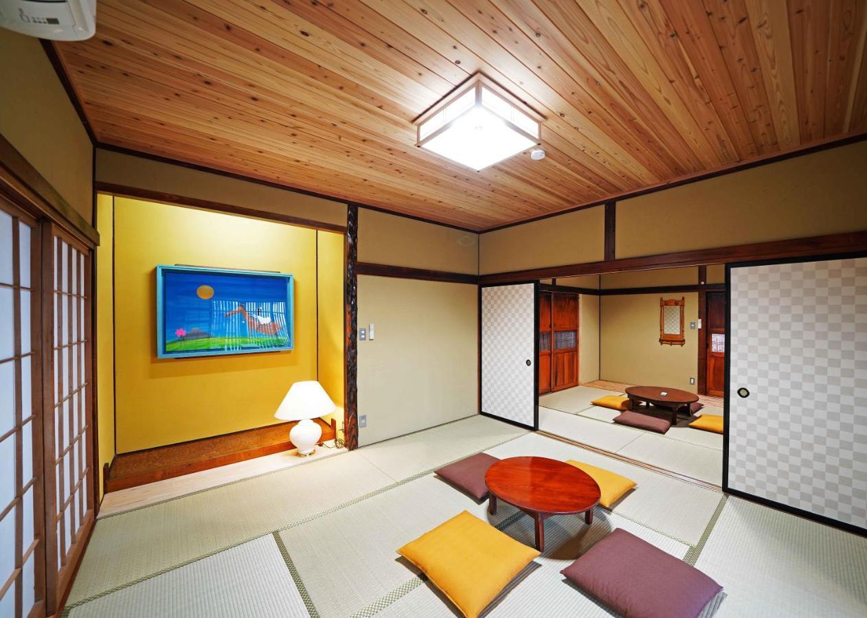 Villa つるば舎 Fujiyoshida Exterior foto
